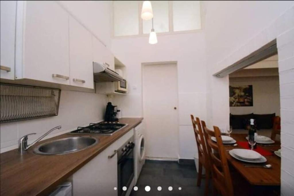 Gallery Flat In Party District Budapest Exterior foto