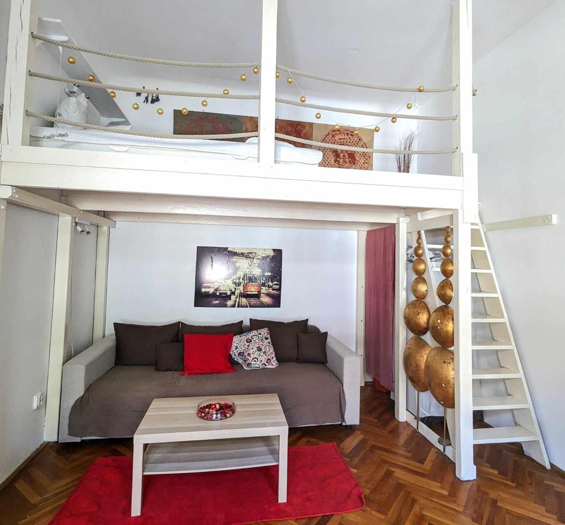 Gallery Flat In Party District Budapest Exterior foto
